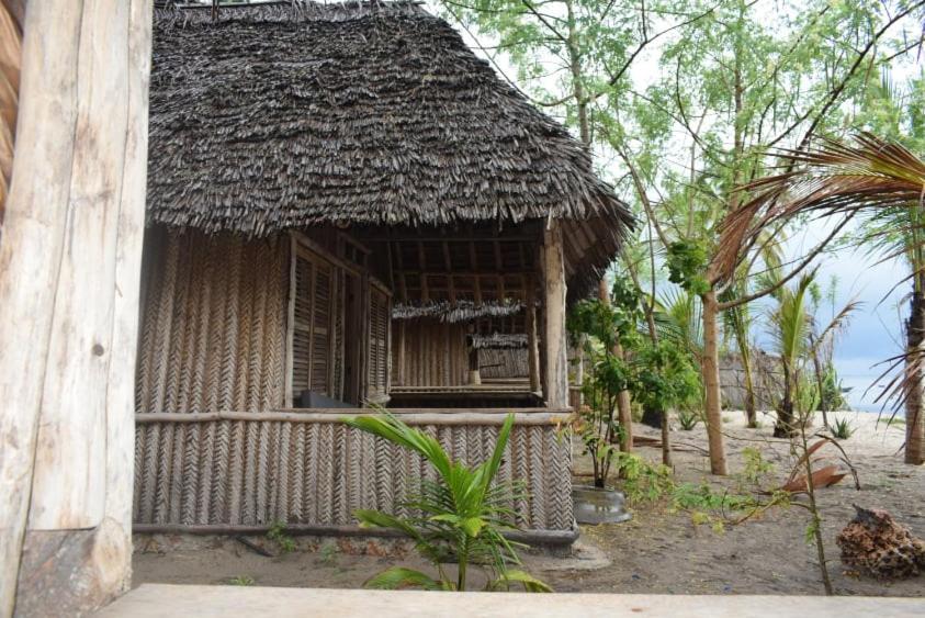 Ushongo Beach Bandas Villa Pangani Exterior photo